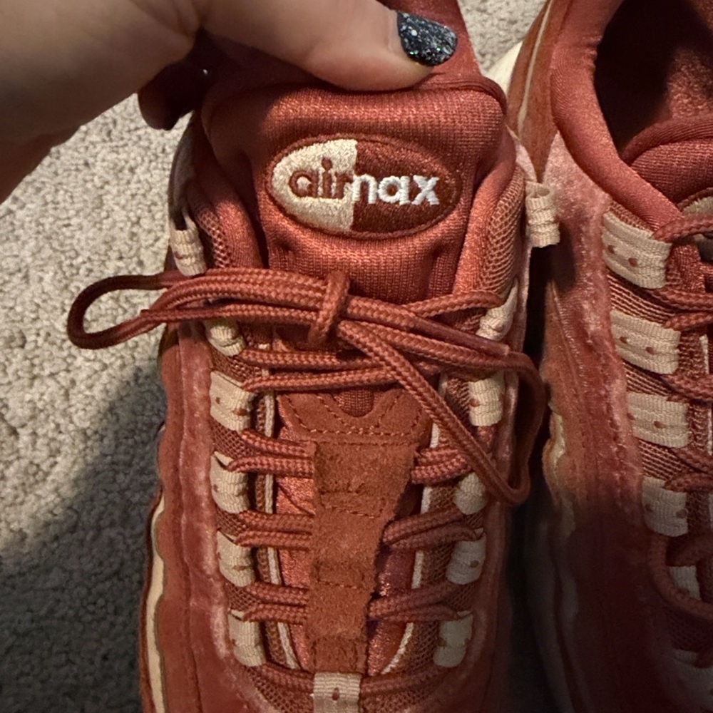 Nike Air Max 95 LX SneakersDusty Peach Bio Beige Velvet Suede size 9.5 - Picture 6 of 9
